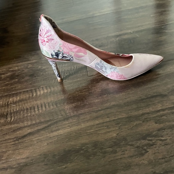 Ted Baker floral heels - Picture 4 of 12